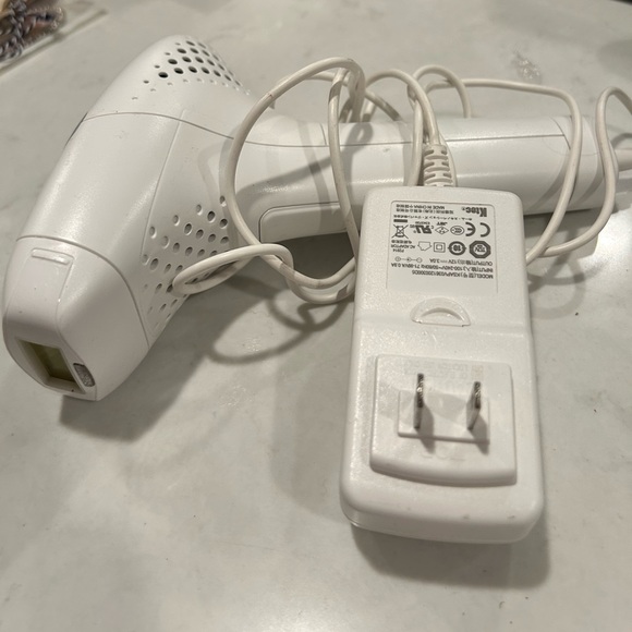 Bella Flash by Silk'n Hair Removal System - Picture 6 of 9